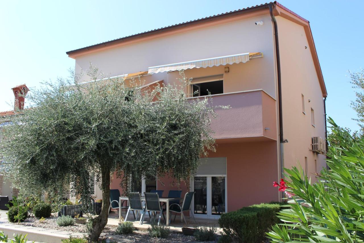 Filipovic Apartmani Medulin Exterior foto