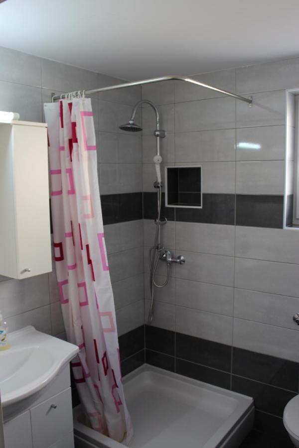 Filipovic Apartmani Medulin Exterior foto